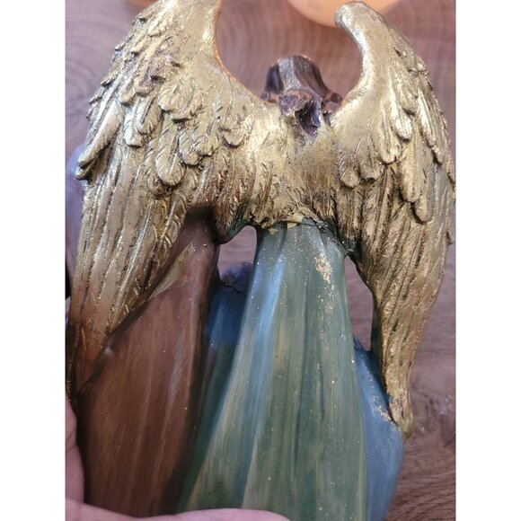 Kirkland's Nativity Holy Family With Angel Resin 10 in Mary Joseph Jesus - Picture 9 of 11